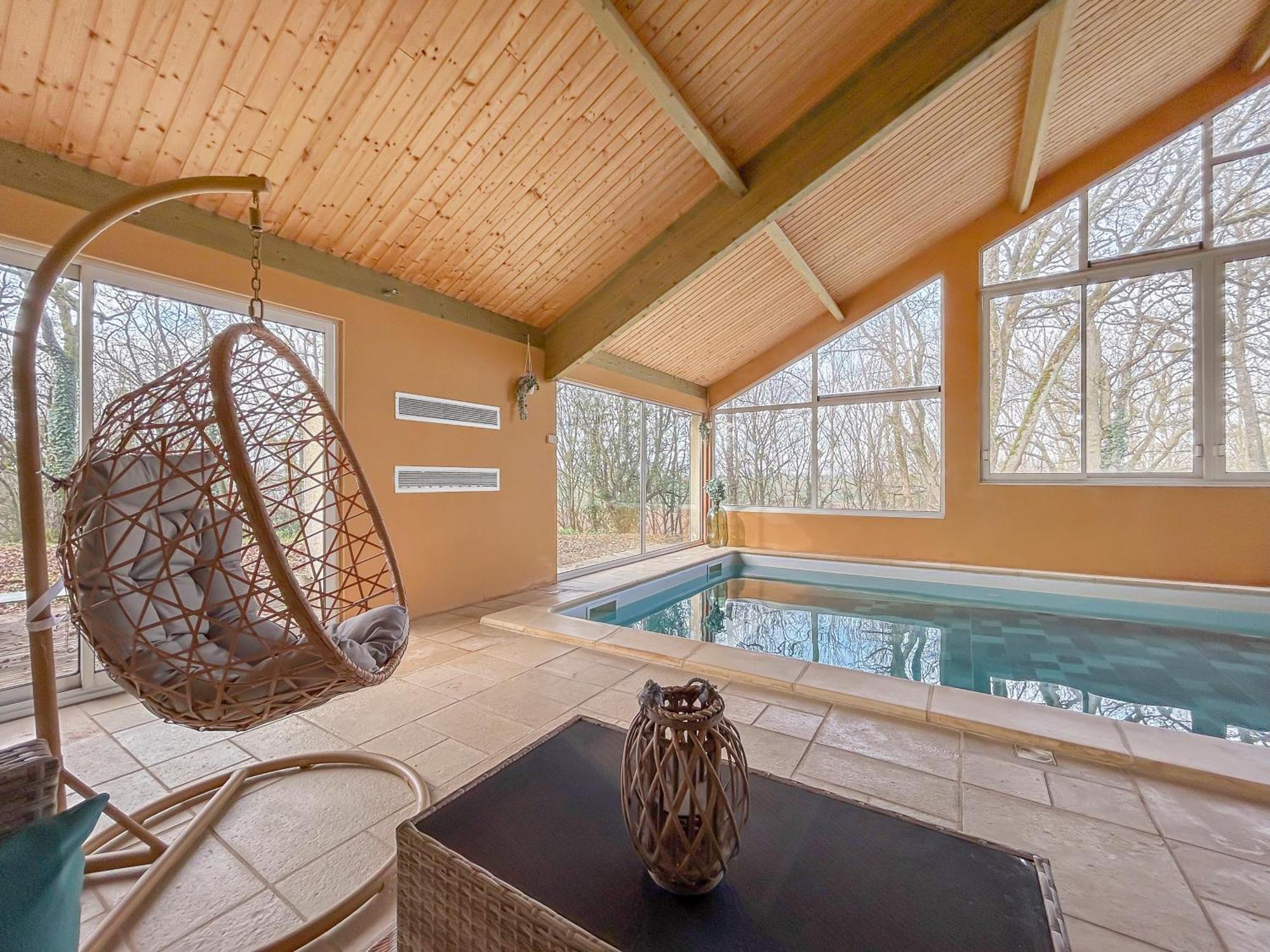 Gite L'Oree Des Buis, Piscine Privatisable Vouille  Exterior photo