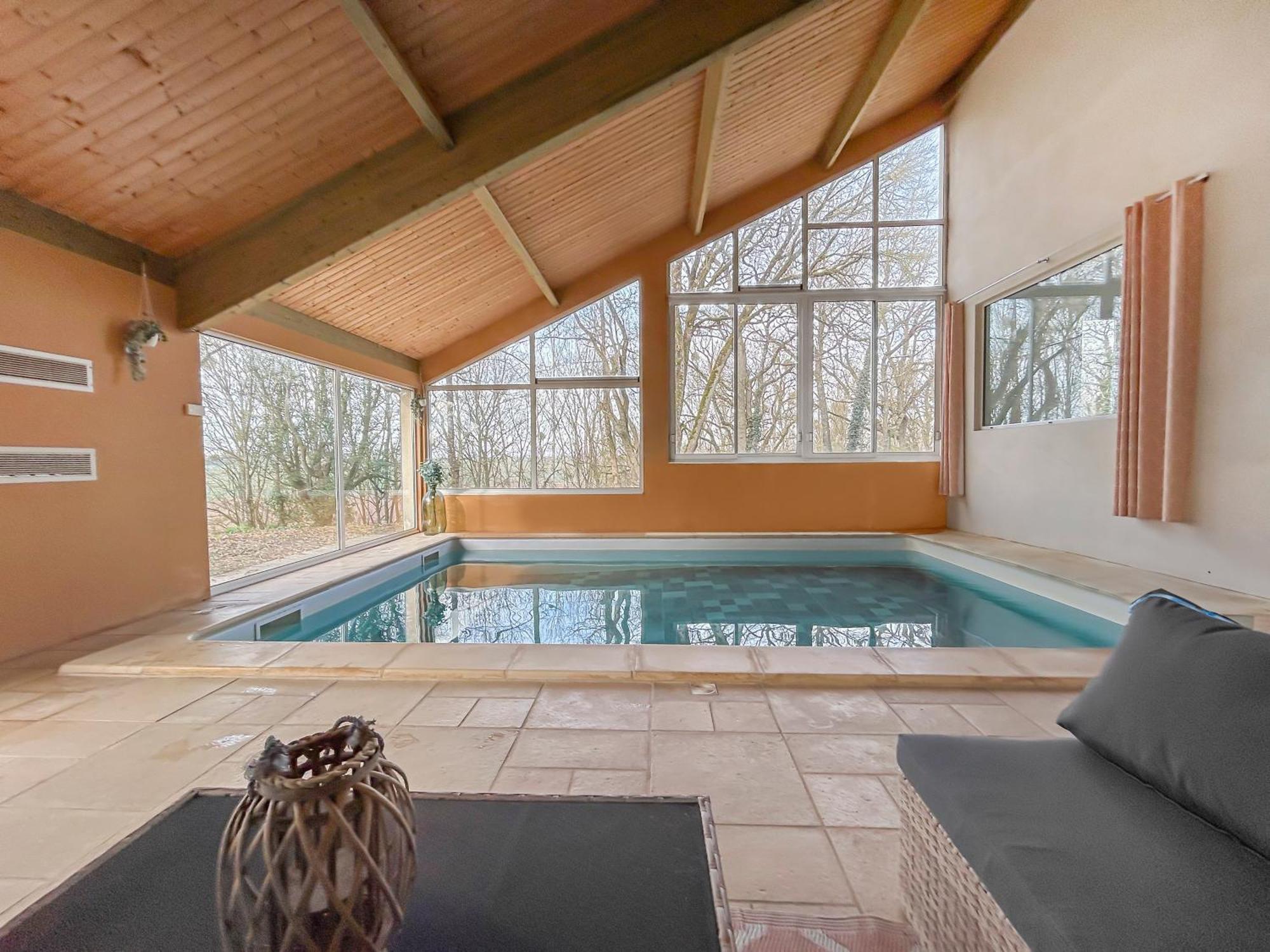 Gite L'Oree Des Buis, Piscine Privatisable Vouille  Exterior photo